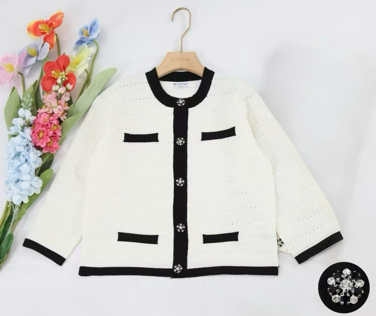 CARDIGAN CON BOTTONE A GIOIELLO
